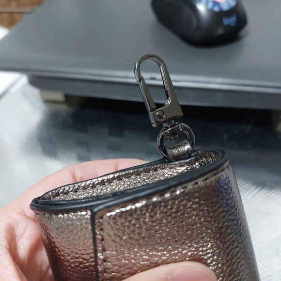 DKNY Mini Coin Purse Mini Clip On Bag Cute Practical 1 PIECE ONLY - Picture 7 of 9